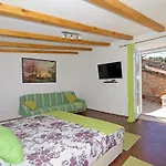Apartments Solitudo